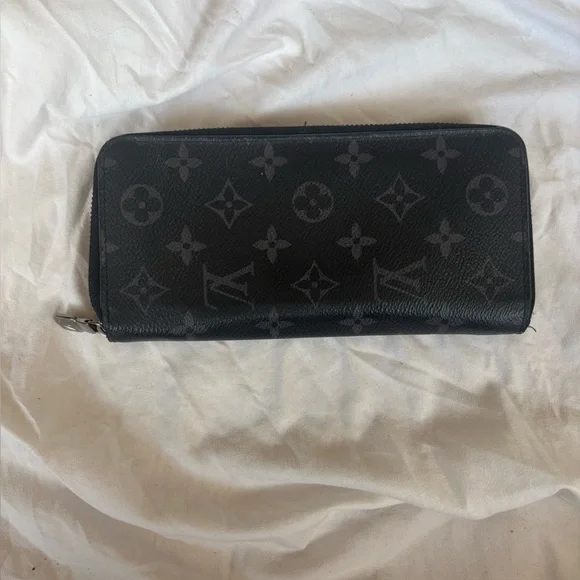 Louis Vuitton Black and Gray Monogram Zipper Wallet - Picture 1 of 9